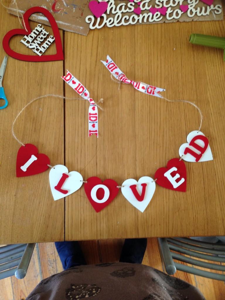 x_madewithlovex's tweet image. All our bunting is £1.50 a letter #wineoclock #womaninbiz  And it's available in any colours you'd like x
