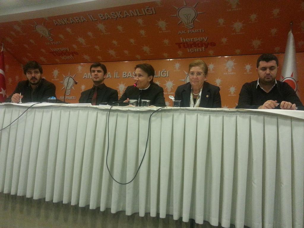 Yönetim Kurulu toplantımız Milletvekillerimiz Sn.Nurdan Şanlı ve Sn.Ülker Güzel'in katılımlarıyla devam ediyor..