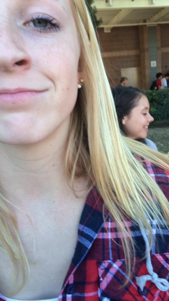 PritchettPiper's tweet photo. Happy Birthday Alyssa! I love you! I'm so glad we've gotten close! ❤️ Have a great day! http://t.co/GrSIGFLjyj