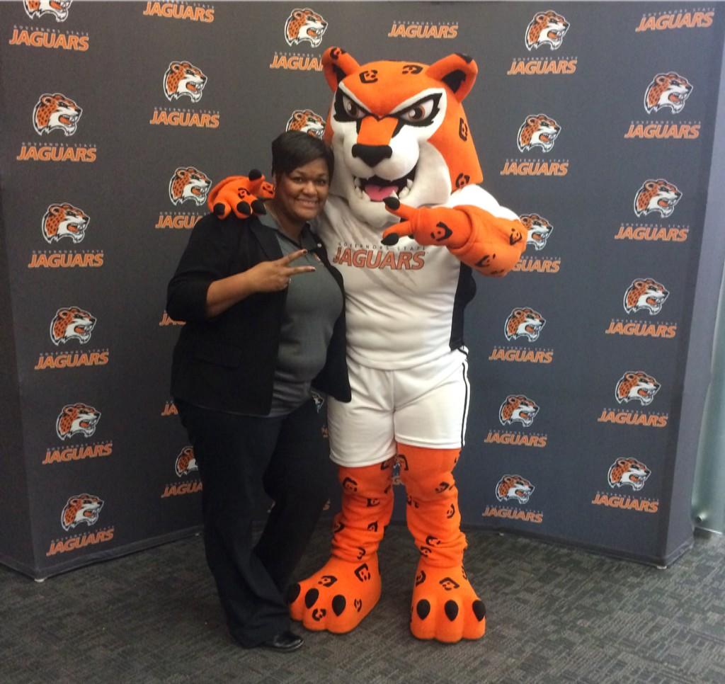 BeFree126's tweet photo. I'm @Governors_State #atgovst #withjax http://t.co/3nxzAuxHZ3