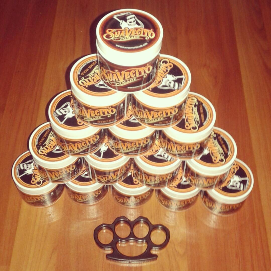 bdgpomade's tweet photo. Suavecito pomade ready stock #bandungpomade #pomadebandung #suavecito #pomadeindonesia #codbdg #suavecitobdg #firme http://t.co/HTOMnaERGp