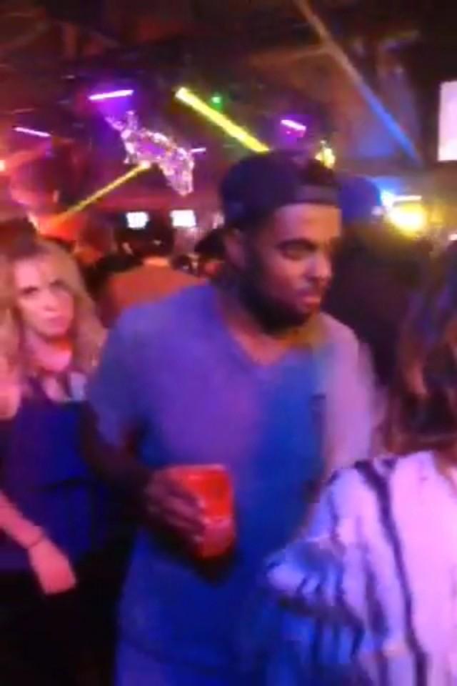 tyner18's tweet photo. @packadip prowlin last night http://t.co/EZF1hdgSrB