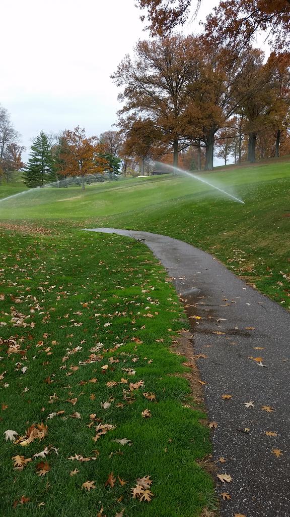 bfrostgolf's tweet photo. #cccgrounds never install a valve between 2 hds. If they stick on you'll get wet turning them off.. #irritation http://t.co/AK3tg6r51N