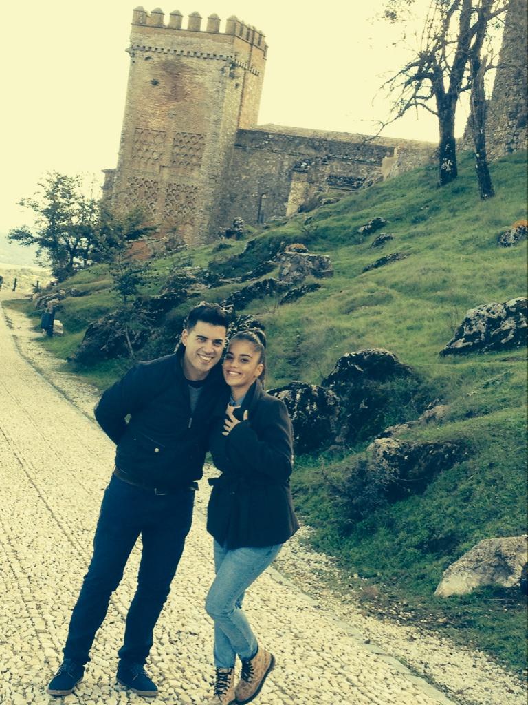 joaquin_perez85's tweet photo. Los caminos estan llenos de luz...
Que tu luz nunca deje de brillar @noeliaolmodiaz !! http://t.co/wfJRTCy9al