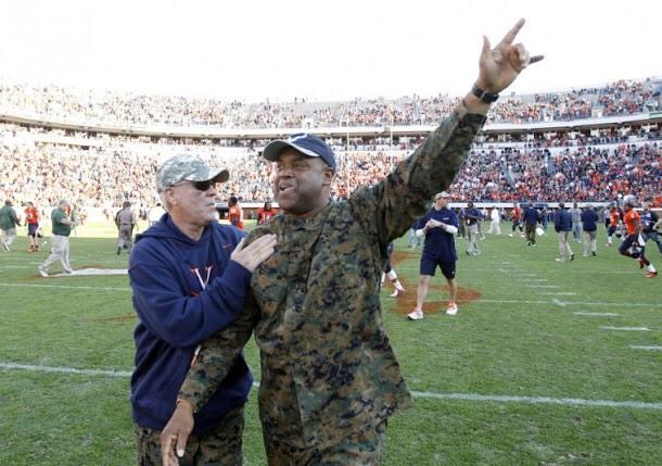 The_Cavman's tweet photo. Happy Veterans Day and a huge thank you to all of you who have served our country! #America 🇺🇸🇺🇸🇺🇸 http://t.co/0u82NWThpJ