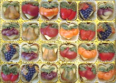 Lovemarzipan's tweet photo. Our #Xmas competition is open! http://t.co/TAFdIwUNSA to win 24 scrumptious #Marzipan Fruits- always ripe for eating! http://t.co/oBaBWW0Oxj