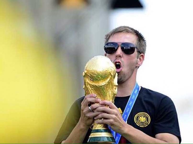 Happy Birthday Philipp Lahm !

6 Bundesliga
6 Coupes dAllemagne
1 LDC
1 CDM
1 CDM des Clubs
0 carton rouge 