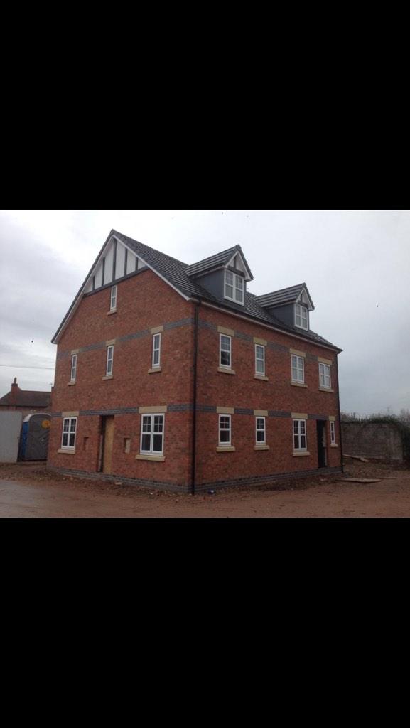 framefastuk's tweet image. A nice new build site in #Spondon #Derby #framefast got to love the new builds 👍