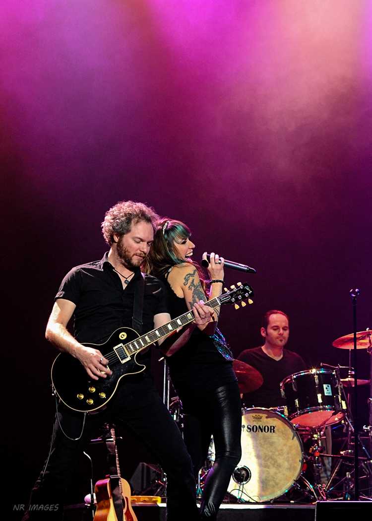 mystic_fndn's tweet photo. #sotalented “@natmacd: @SuzieMcNeil @MactAndrew #northbay #winegala #nrimages.ca http://t.co/NxagLQnsVn”