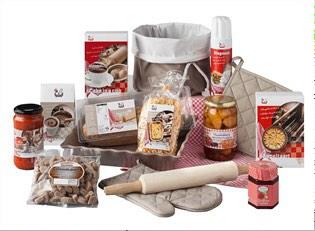 Oer-Hollands kerstpakket speciaal om te verrassen met ‘ovenheerlijke’ taarten en cakes.  makrokerstpakketten.nl/ovenheerlijk/p…