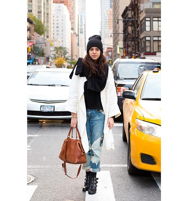 ELLEmagazine's tweet photo. Proof that getting catcalled is NEVER about what you're wearing:  http://t.co/XGGQGJ9klh http://t.co/wGtNncJFpi