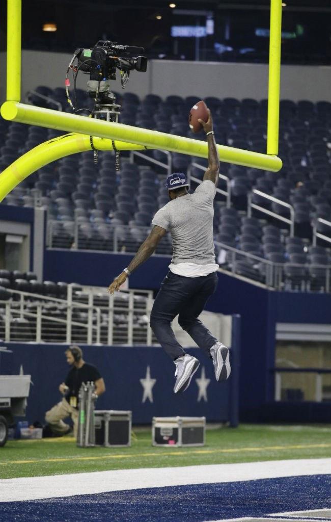 LeBronEnEspanol's tweet photo. LeBron #TouchDunk http://t.co/LYHfxzq8z0