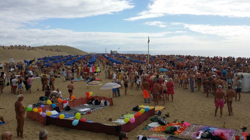 K7Maspalomas's tweet photo. Un año mas, ¡Carnaval de Colonia en Maspalomas! http://t.co/r2fXSj6ZCQ
