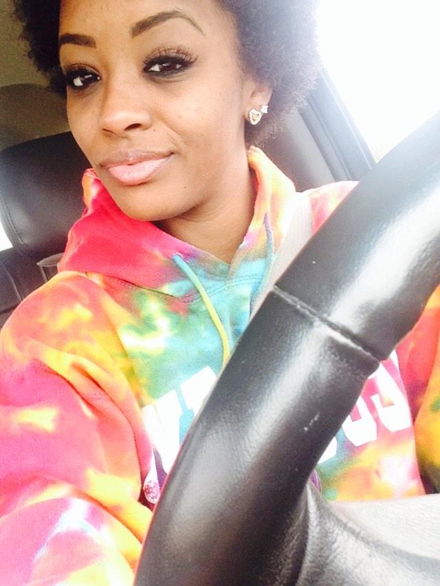 __PoundCake's tweet photo. #Redlightchronicles and cause my eyebrows poppin http://t.co/DmkBfnvxrp