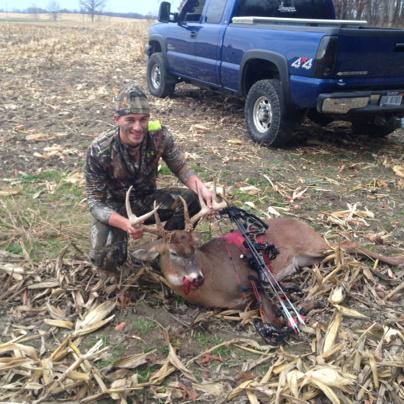 BradWb07's tweet photo. Finally gave me a shot! @riskeoutdoors @BowTechArchery @EvaShockey http://t.co/hVisX3RuaN