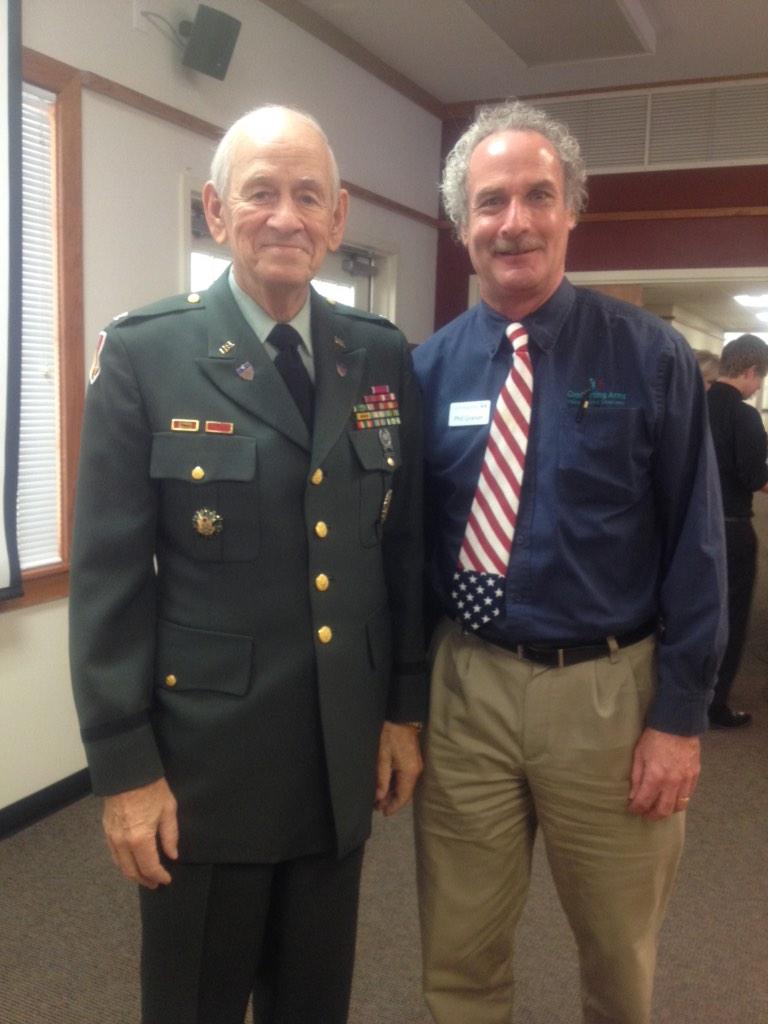 ComfortingArmsG's tweet photo. So proud to meet Col. Don Stretch at Veterans Day lunch. http://t.co/CKXnso9PGF