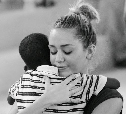 mileyc921's tweet photo. #tb2010 http://t.co/ep83gmUgV7