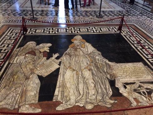 NormAbramTOH's tweet photo. Wonder if the Ferrante boys could duplicate this mosaic? #mosaic #duomo #Italy #siena http://t.co/8rRNAdUhXJ