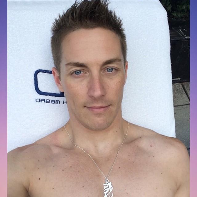 mjdwarner's tweet photo. @NiteStar @LoriShemek I am 100% with Dirk!!! โ๏ธ #TeamSummer #PoolsidePlease http://t.co/wZmZLmYg3g