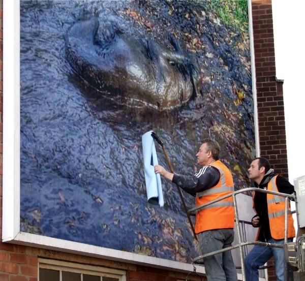 alfiewoofwoof's tweet photo. @Dougal_the_Lab Have you seen London's next art installation?
#MudFather http://t.co/mwAjfzfB7x