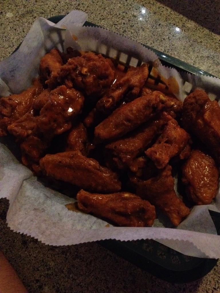 Jack_Crosby14's tweet image. 25 wings...here I go #PrayForJack