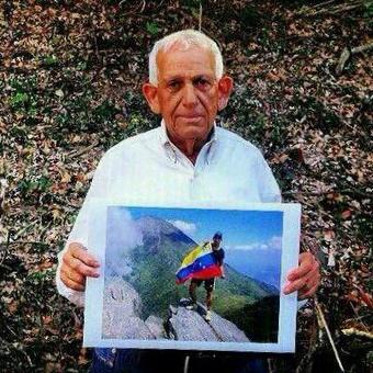350_resistencia's tweet photo. #12NOV2014 TE RECORDAMOS Y DECIMOS VENEZUELA SERÁ LIBRE COMO SOŃASTE Y NO HABRÁ FUERZA QUE DETENGA ESTE PENSAMIENTO. http://t.co/GmPuICNEM2