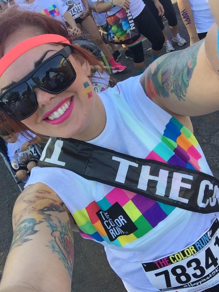 BeccaFire's tweet photo. Color run Oahu! #tcroahu#makeawishhawaii http://t.co/ziotDDnQFV