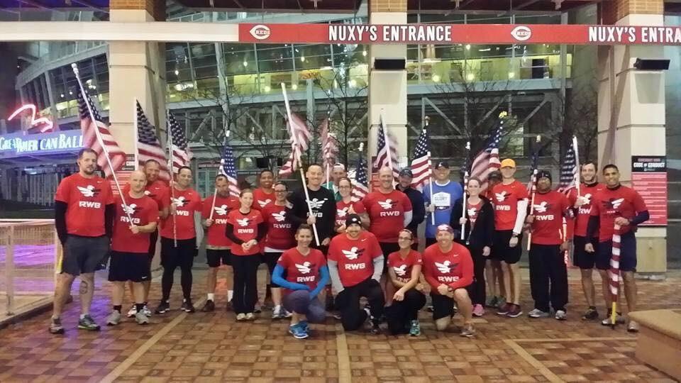 TeamRWBCincy's tweet image. To Everyone who raised your right hand #SupportAndDefend we thank you! #VeteransDay #TeamRWB #TeamRWBCincy @Ranger_Up