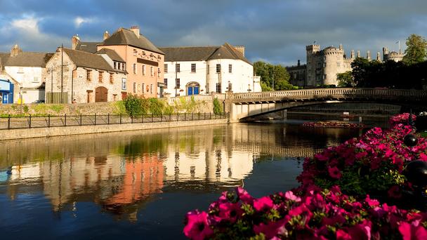BBC_Travel's tweet photo. If you love #swing, then you should consider coming to #Ireland: http://t.co/8CJFnzzpB2 http://t.co/KQnsOyQrTZ