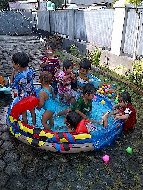 Pagi yang cerah ceria.. Selamat pagi bunda @gitacipta