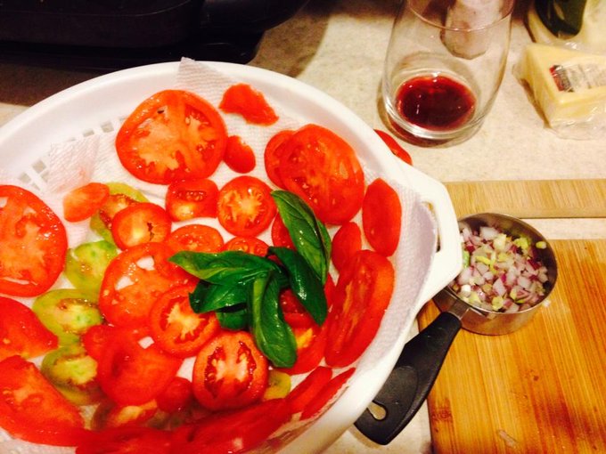 Step one of tonight's deliciousness http://t.co/QFcYAZg9kG<a href="/tag/webcam"class="tags"><span>#webcam</span></a><a href="/tag/camgirls"class="tags"><span>#camgirls</span></a><a href="/tag/camshow"class="tags"><span>#camshow</span></a>