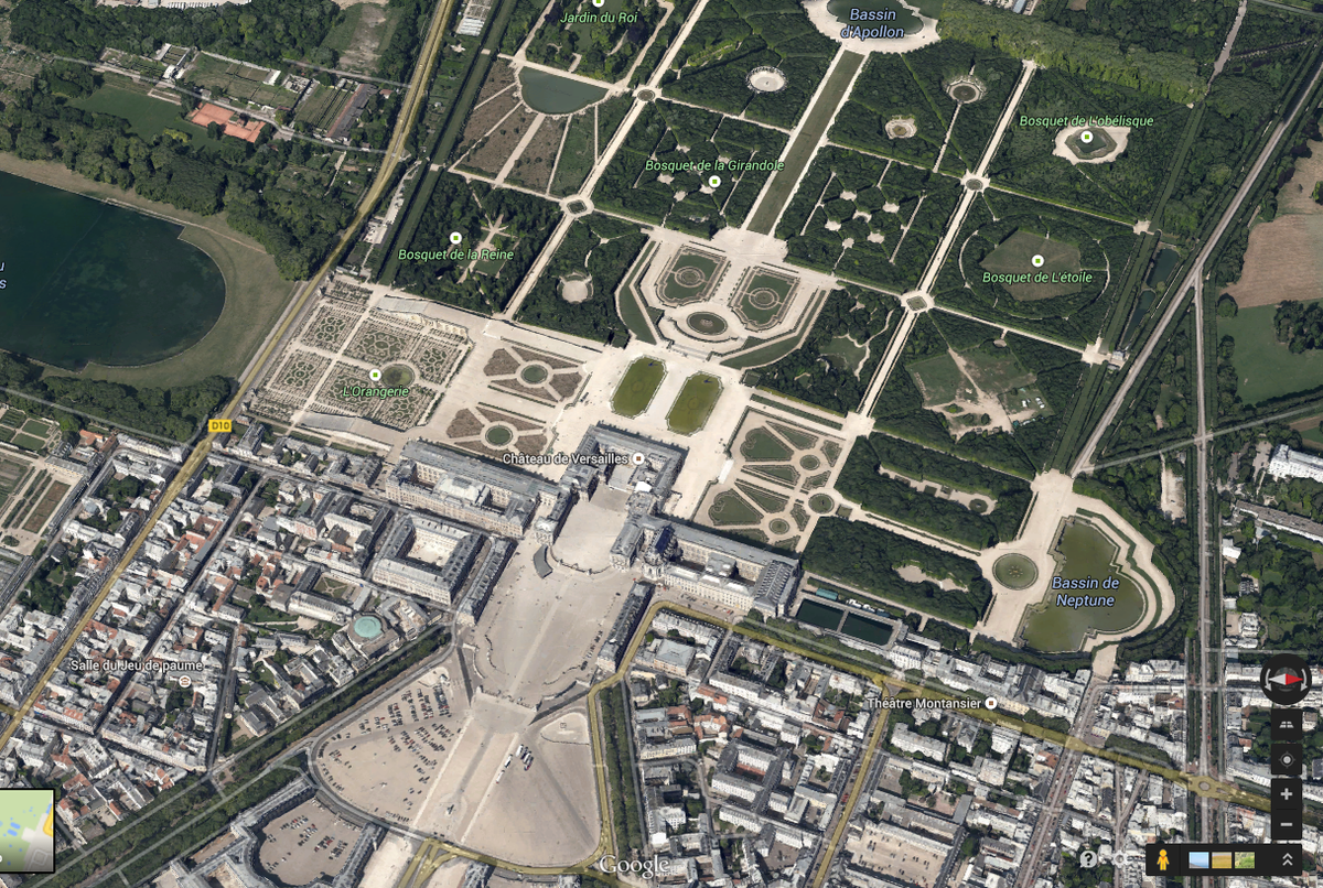 clgeros's tweet image. is it a bear? 
was le notre just fuckin&apos; with us?
#CannotUnseeIt