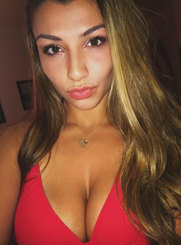 CutiesDly's tweet photo. .@Katrina_LeeAnne 🔥🔥🔥 http://t.co/OSGocYCpy9