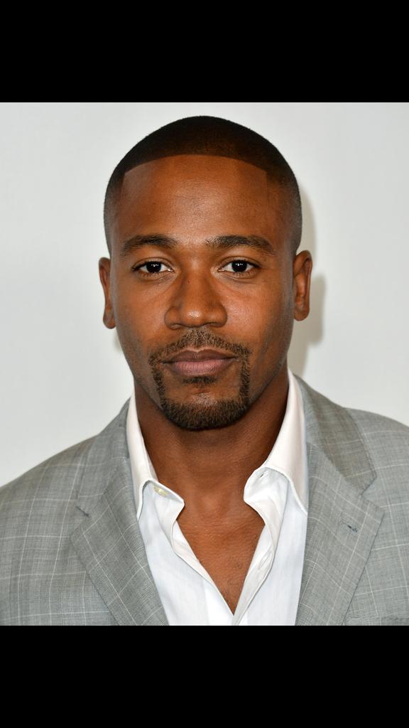 _badgirlbribri's tweet photo. Bae why you so fineeeeee ♡ #colombusshort http://t.co/5eCZyOTg6E
