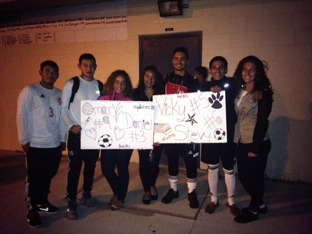 MarRoq20's tweet photo. Great job guys ⚽👌 #gatewaysoccer #myboyfriendscored http://t.co/oj7mvEpu2j