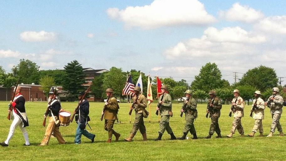 CloydRivers's tweet image. Past to present. Salute the troops. Merica.