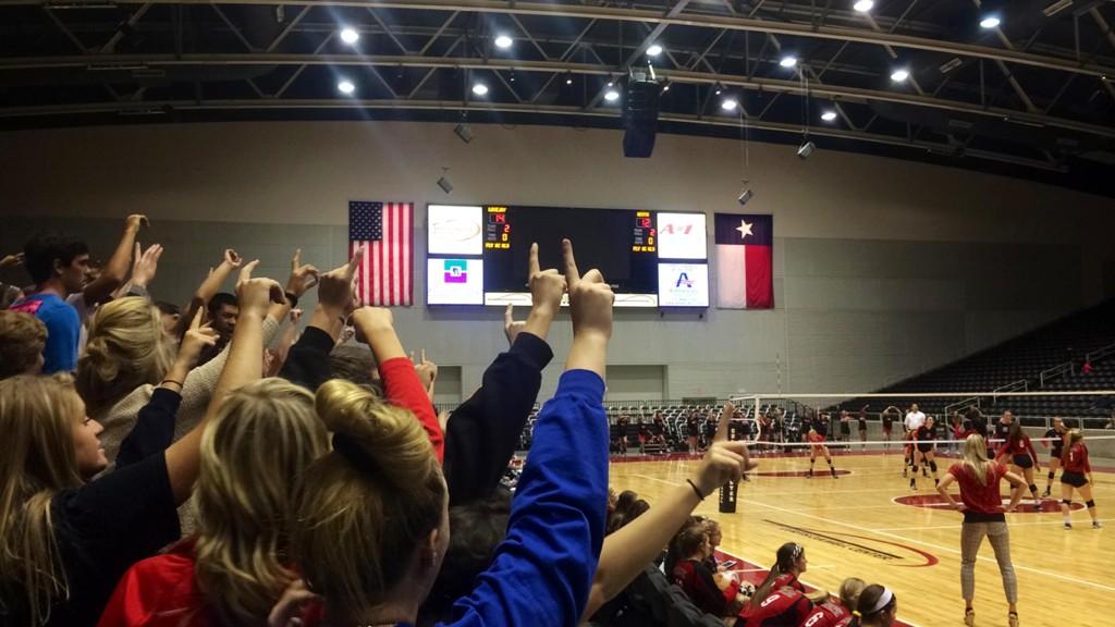 BrochuDanielle's tweet photo. S/O to my LADY LEOPARDS for being #RegionalsBound #RealMVP #ProudLeopard http://t.co/wVhBg5OuqH