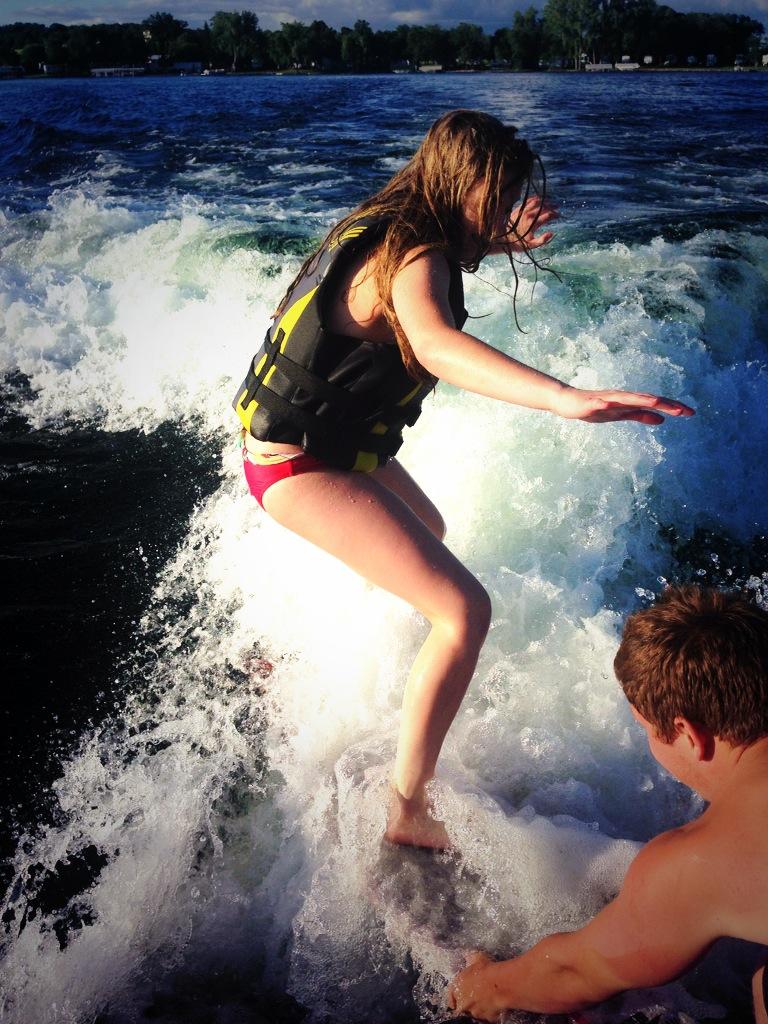 CarliCarrier's tweet photo. Really missing Summer βοΈπβοΈ#BoardLyfe #Cowabunga #Shreddin' http://t.co/Ya7D4Yzlhh