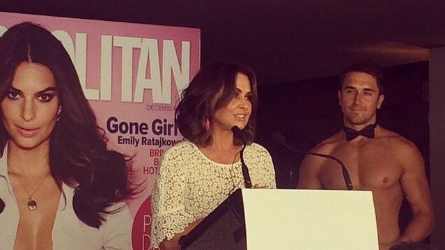 hollywoodtrmnt's tweet photo. We love @Lisa_Wilkinson ❤️ @Cosmoaustralia #CosmoFFF http://t.co/qaIstcaKL2