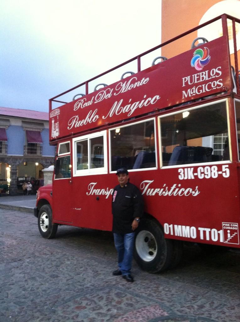 Bonito lugar, despues del congreso ! lugar donde nacieron los pastes es Mexico