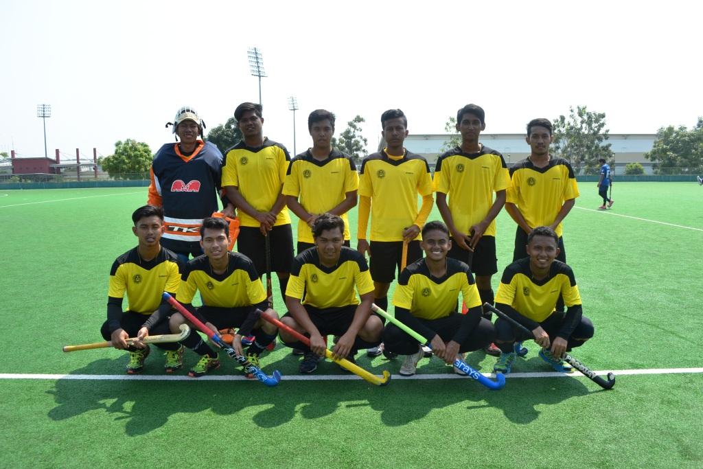 sukan_uitmperak's tweet photo. #karisma2014 
#hockey UiTM Perak http://t.co/oOvYkUcdCr