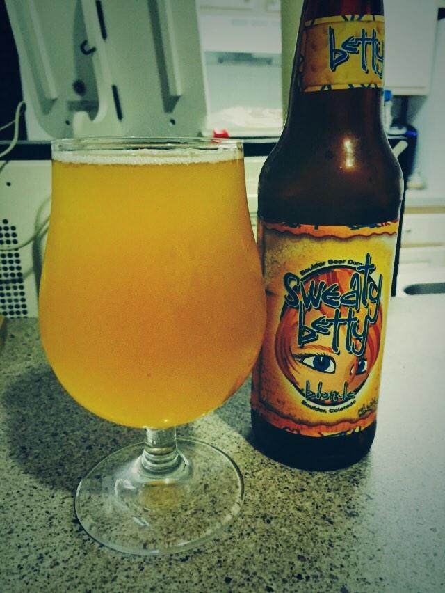 BeerGirlKimi's tweet image. Sweaty Betty Blonde by @BoulderBeerCo #craftbeer #boulderbeer