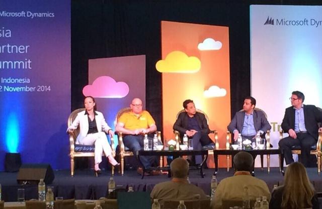 AsiaPS14's tweet photo. #AsiaPS14 #Partner Forum #Barhead #Emkor #Hands-On talk about #Visions #Challenges #Mot...  http://t.co/1ay2IqdN7s http://t.co/dKkmJLfa0d