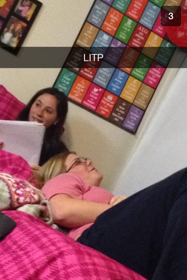 laur_friedland's tweet image. True friendship never changes #litp #bffproblems #eeek @LindsayKohn