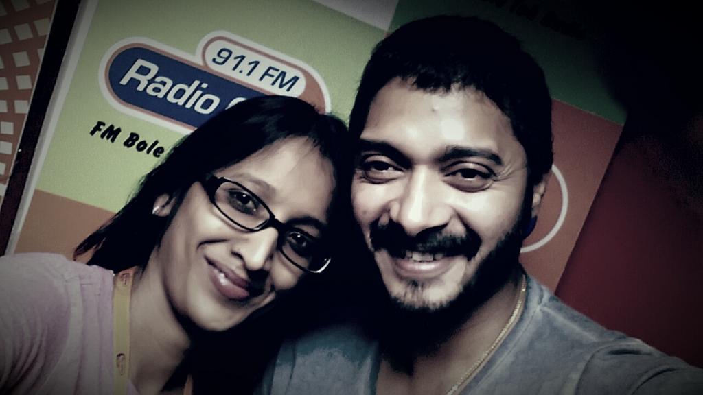 rjshonali's tweet photo. The ever so delightful & humble @shreyastalpade1 at @myradiocity for #ChampionsTennisLeague #SuperbTime 😊😚 #pune http://t.co/hIrmLd1Khj