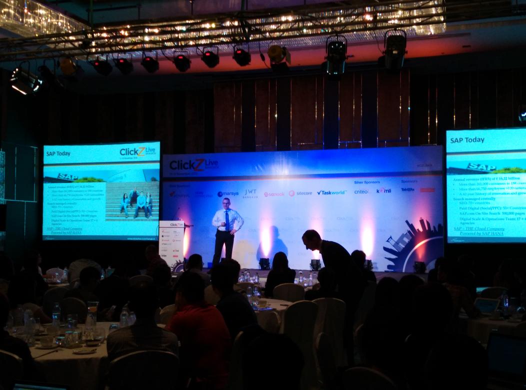 sayfun's tweet photo. Closing keynote at #CZLBKK http://t.co/2oz7eLDaLF