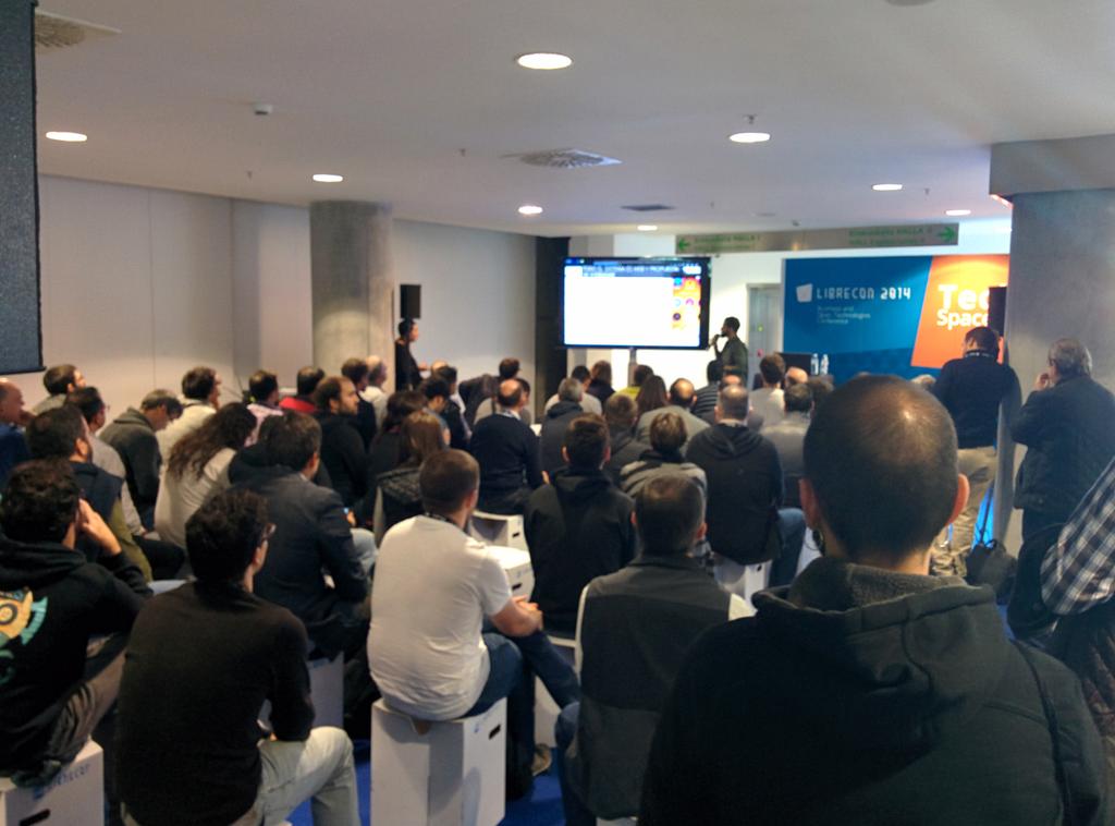 jsmanrique's tweet image. #FirefoxOS la peta en #LibreCon... Las charlas del Tech Space tienen tirón ;-)