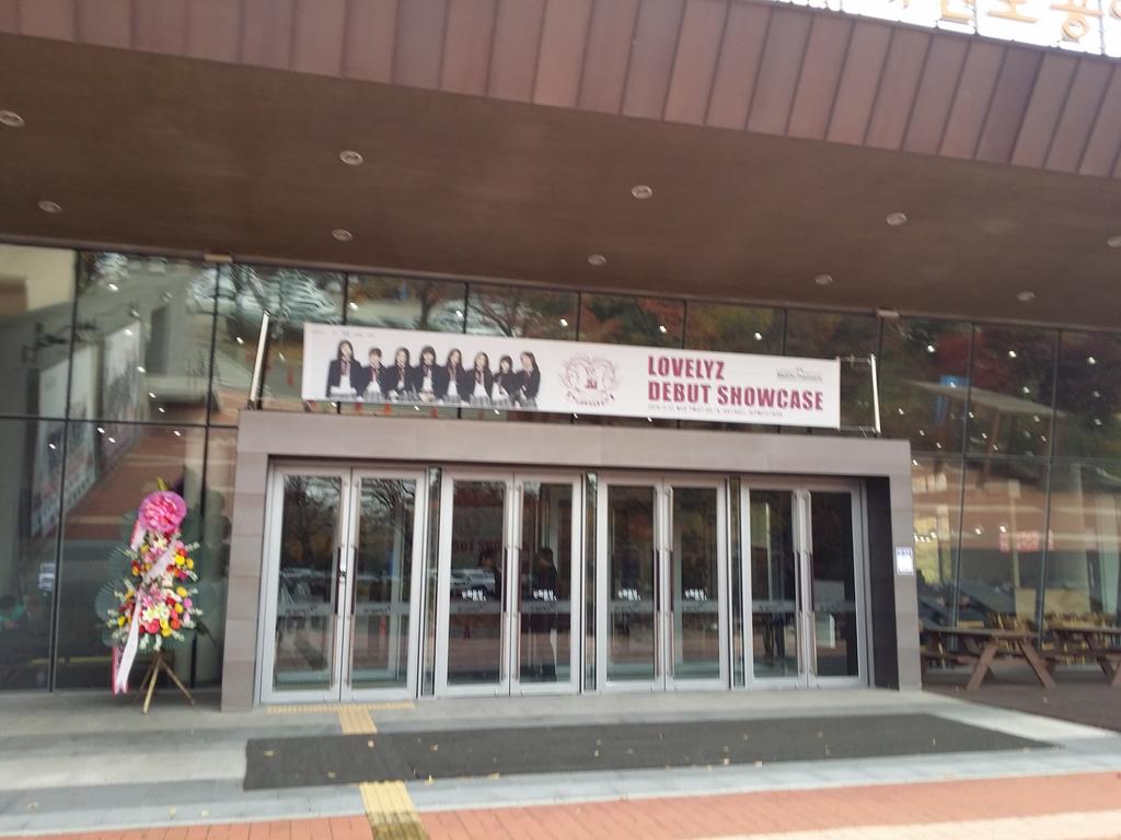 Lovelyz 러블리즈 tweet media