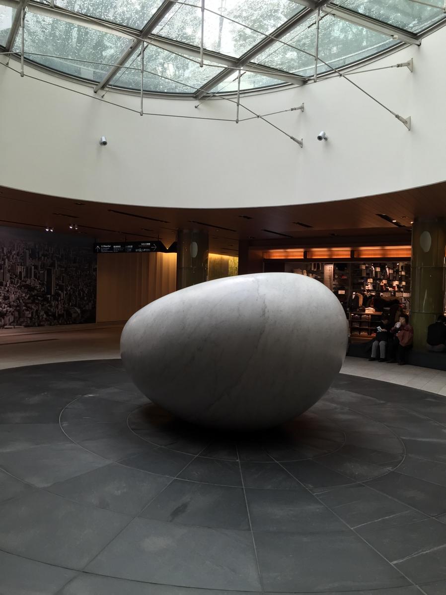 55panda_bom2's tweet image. 六本木なう 成り金の人がたくさんいる笑