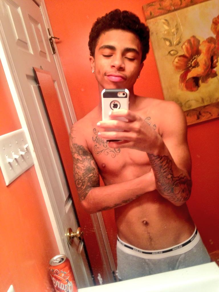 therealnolen's tweet photo. Just needed to post a pic 😅 on here http://t.co/LB0LiPVxzj